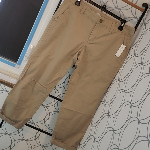 NWT old navy capris size 8 tan - Picture 1 of 6